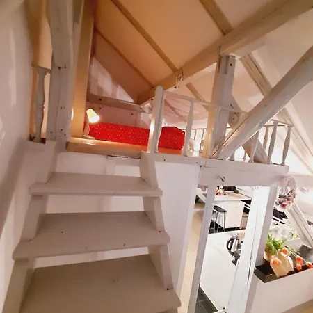 Deki & Kolet Apartment