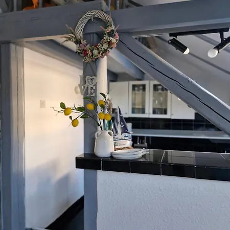 Deki & Kolet 公寓 *